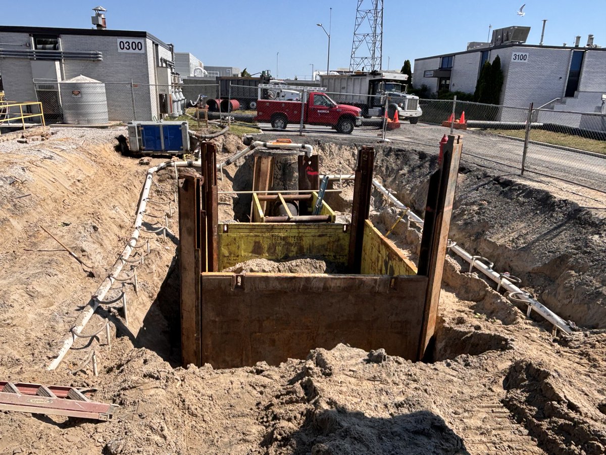 TrenchTechInc's tweet photo. Ocean City, MD: A 16' long x 14' wide x 12' deep Slide Rail System, 4-sided pit was used when installing a water main pipe. https://t.co/2uA07dqVKm