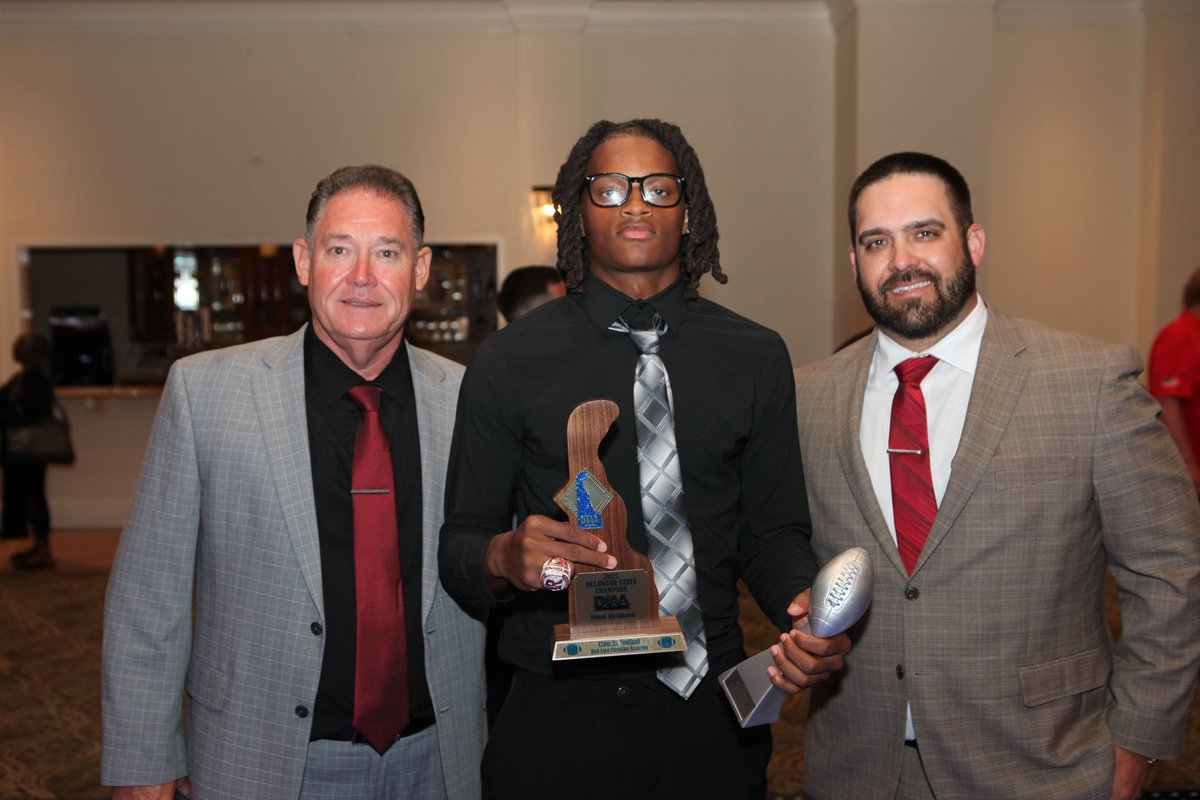 moochie18x's tweet photo. Grateful 🙏🏾 @RedLion_CoachKA @RedLion_FB https://t.co/s13kkuCSla