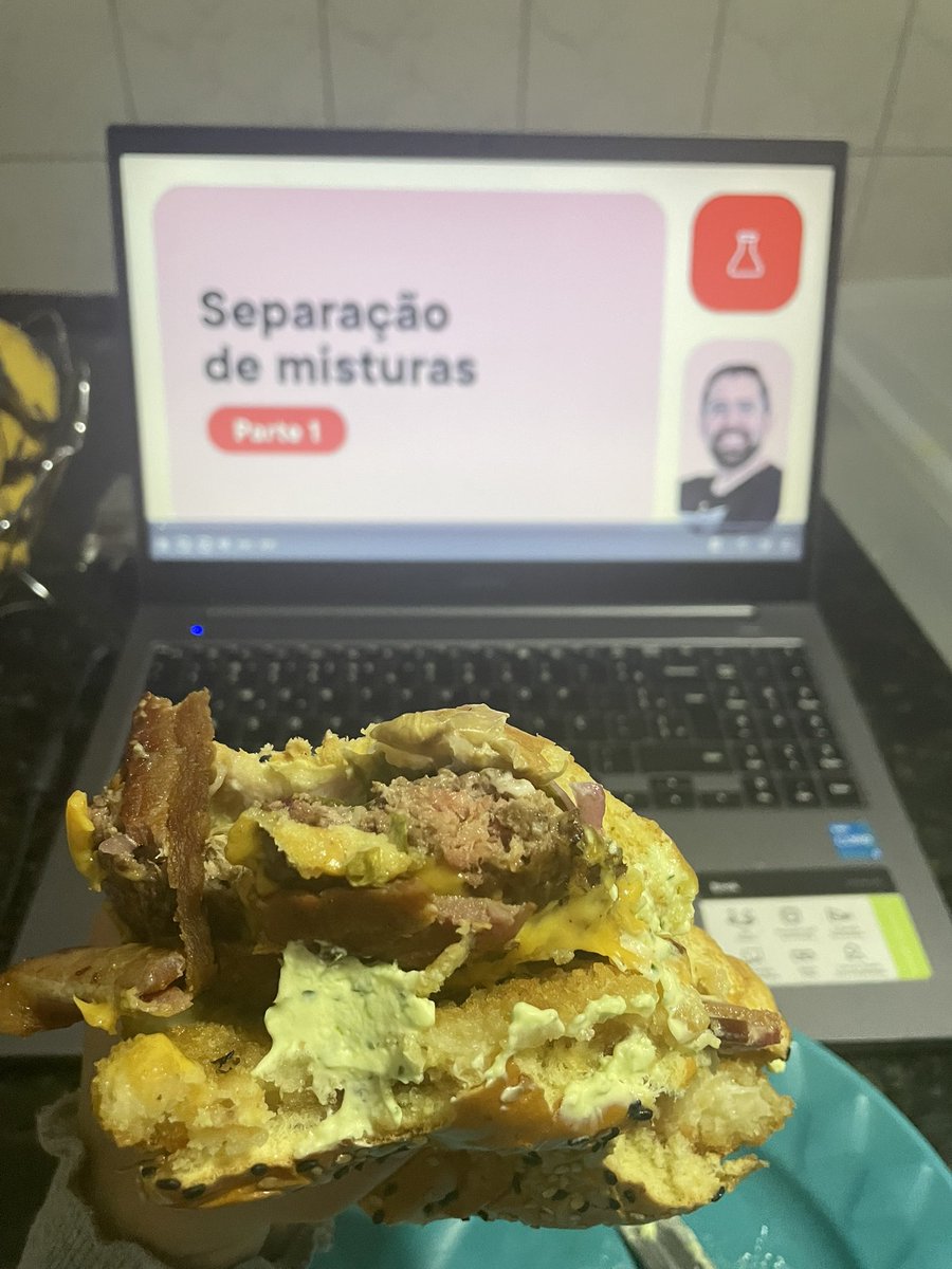 theo 🪼 #study VAI VER O EN- tweet media
