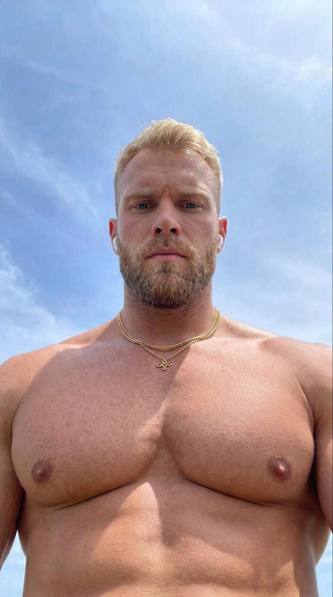 RomanVoss tweet media