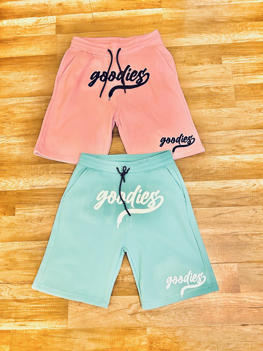 MarxusScott's tweet photo. FOR SALE 🔥🔥🔥🔥 #SUMMER https://t.co/j01J4vhipF