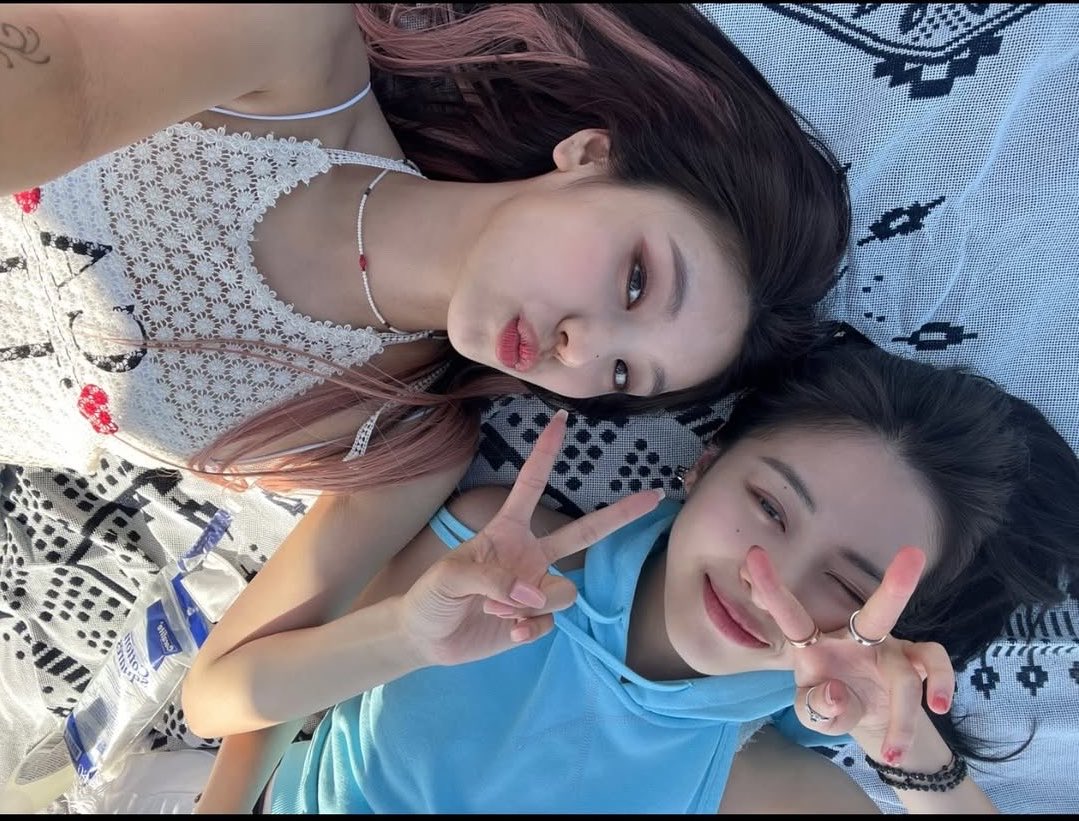 howareryu7's tweet photo. Nah ini dia foto rare yg kita tunggu tunggu https://t.co/9sLpyjjVi9
