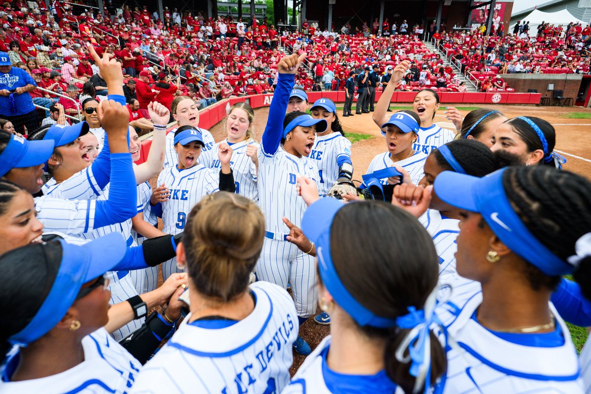 DukeSOFTBALL's tweet photo. Thank You, Team 9 💙 https://t.co/CrT0LRueQS