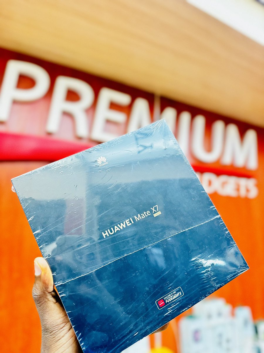 Premiumgadgetsk's tweet photo. 📱 The future is foldable. HUAWEI Mate X7 brings premium power to your palm.
   👉 Grab yours now: Premium Gadgets 0740837277 https://t.co/cTX5kW2dvg