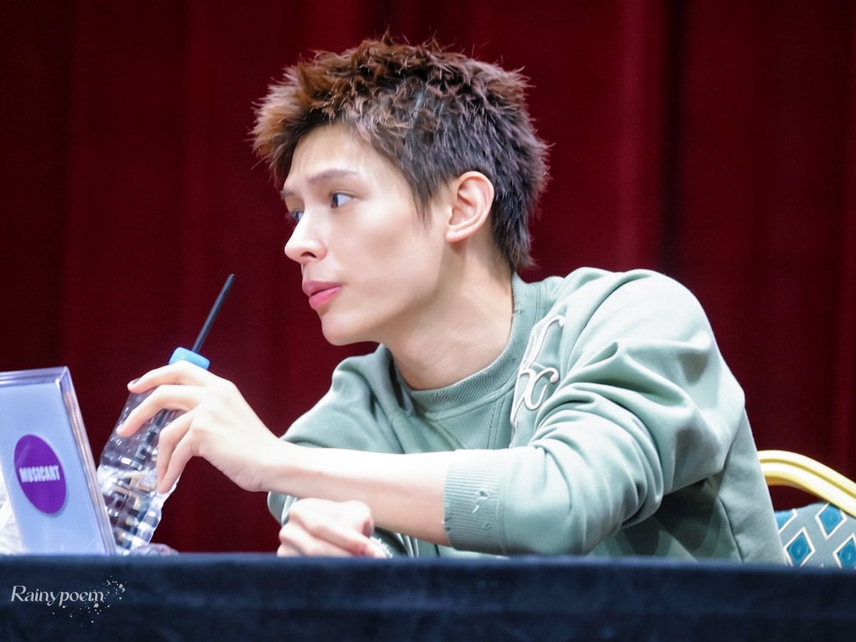 jamesadior's tweet photo. i’m so obsessed with his features……they look so sharp yet so soft which makes him stand out 🥹 https://t.co/UVKy2QTYnD