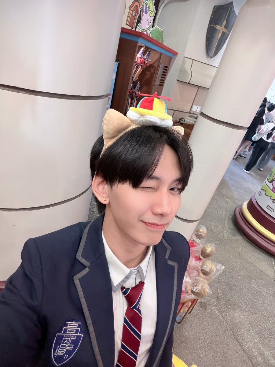 Aton Thanakorn tweet media