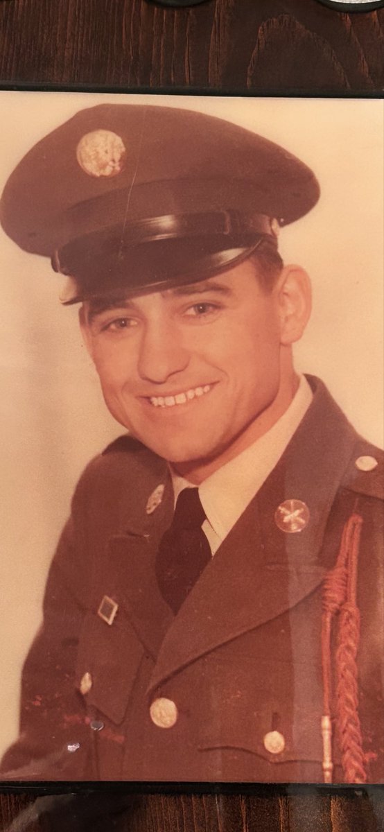ajbiscardi's tweet photo. Thanks Pop! God Bless America! 🇺🇸 https://t.co/gh9ymjtOv6