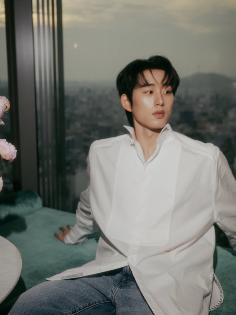 ELLE Thailand tweet media