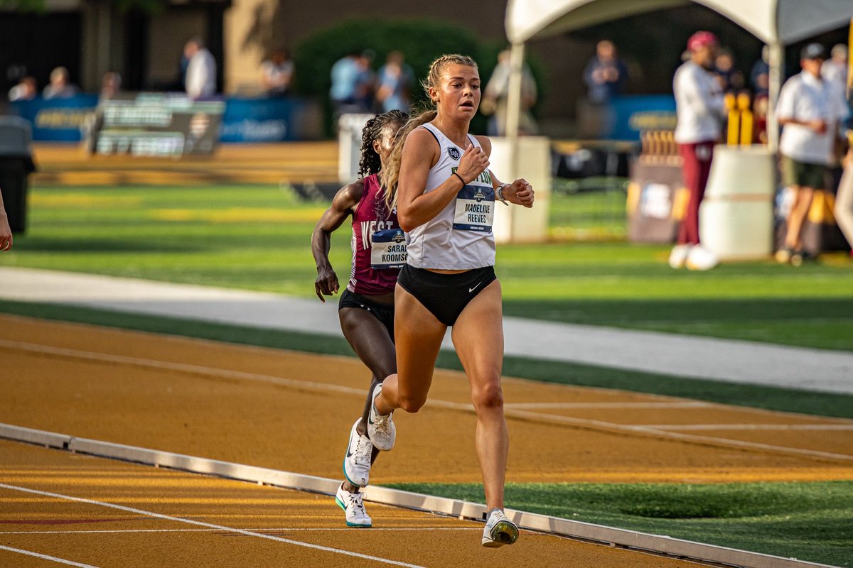 PLNU_XCTF's tweet photo. 𝙂𝙖𝙫𝙚 𝙞𝙩 𝙚𝙫𝙚𝙧𝙮𝙩𝙝𝙞𝙣𝙜 𝙨𝙝𝙚 𝙝𝙖𝙙.

7️⃣ All-PacWest Performances
5️⃣ All-West-Region Honors
4️⃣ School Records
3️⃣ Nationals Berths 
1️⃣st @NCAADII 𝗔𝗹𝗹-𝗔𝗺𝗲𝗿𝗶𝗰𝗮𝗻 in program history 

Job well done Maddie - you made every mile count 👏👏  

🟢🟡 | #GoSeaLions https://t.co/rhjQuDfwVJ