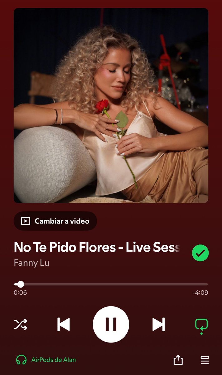 ElDiarioAlan's tweet photo. Crecer con esas canciones y ahora volverlas a escuchar en ese álbum fue lo mejor que me pudo pasar.
Gracias @FannyLu 🥺❤️ https://t.co/CTaSEEm3wl