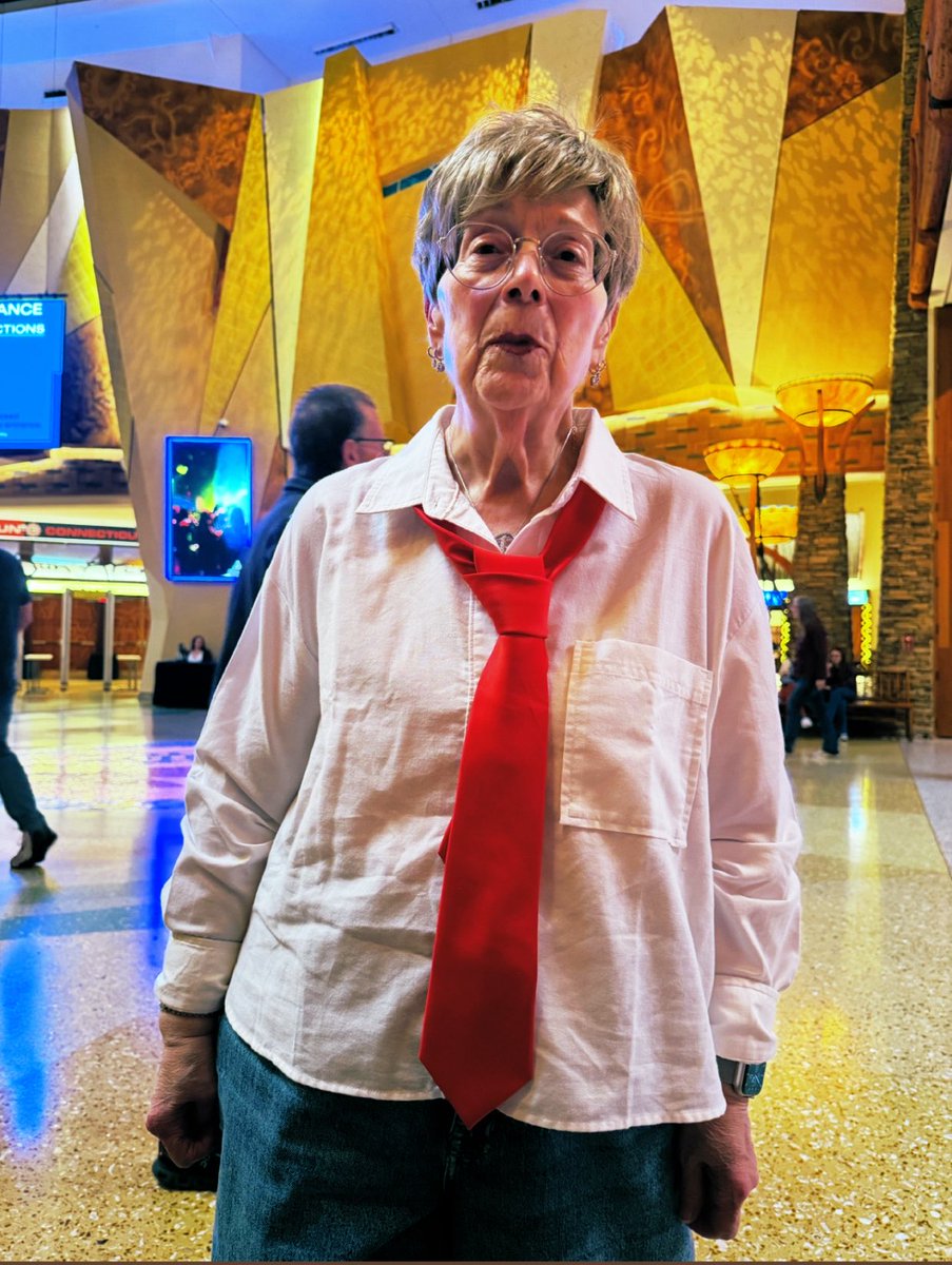 PuthPhyllis's tweet photo. This is me getting ready to go to VIP check in for Charlie Puth’s concert at Mohegan Sun on May 23rd. 
The show was incredible!!! 🔥🔥🔥
I had a blast!!! 💥 
@charlieputh https://t.co/CpKUIDumcT