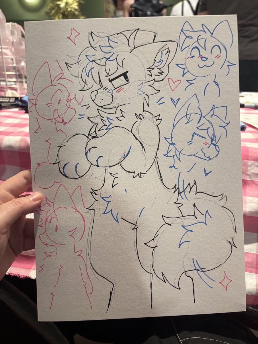 spookyfoxinc's tweet photo. artist alley is not for the weak ive done 32 commissions in 3 days but its been AWESOME

my fav to do are these sketchpages, thanks to everyone who got one :33 💕✨ https://t.co/X8r7cwxRLg