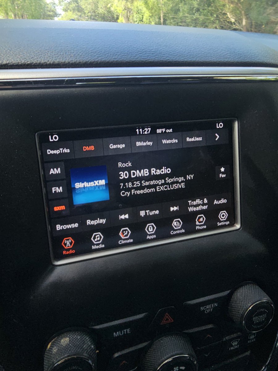 DMBMamas tweet media