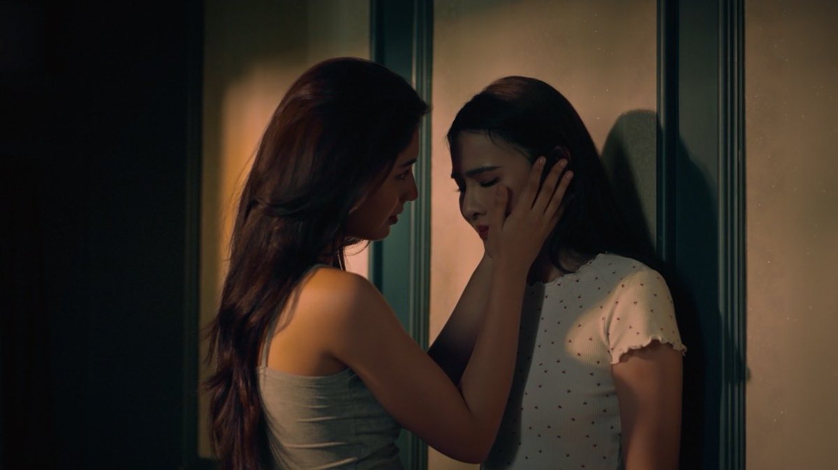 BY YOUR SIDE : เคียงใจใกล้เธอ tweet media