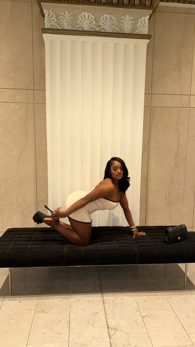 lavishhh___'s tweet photo. Ik I go missing, I love when you miss it! #26🥂 https://t.co/Q5V4YEXcvg