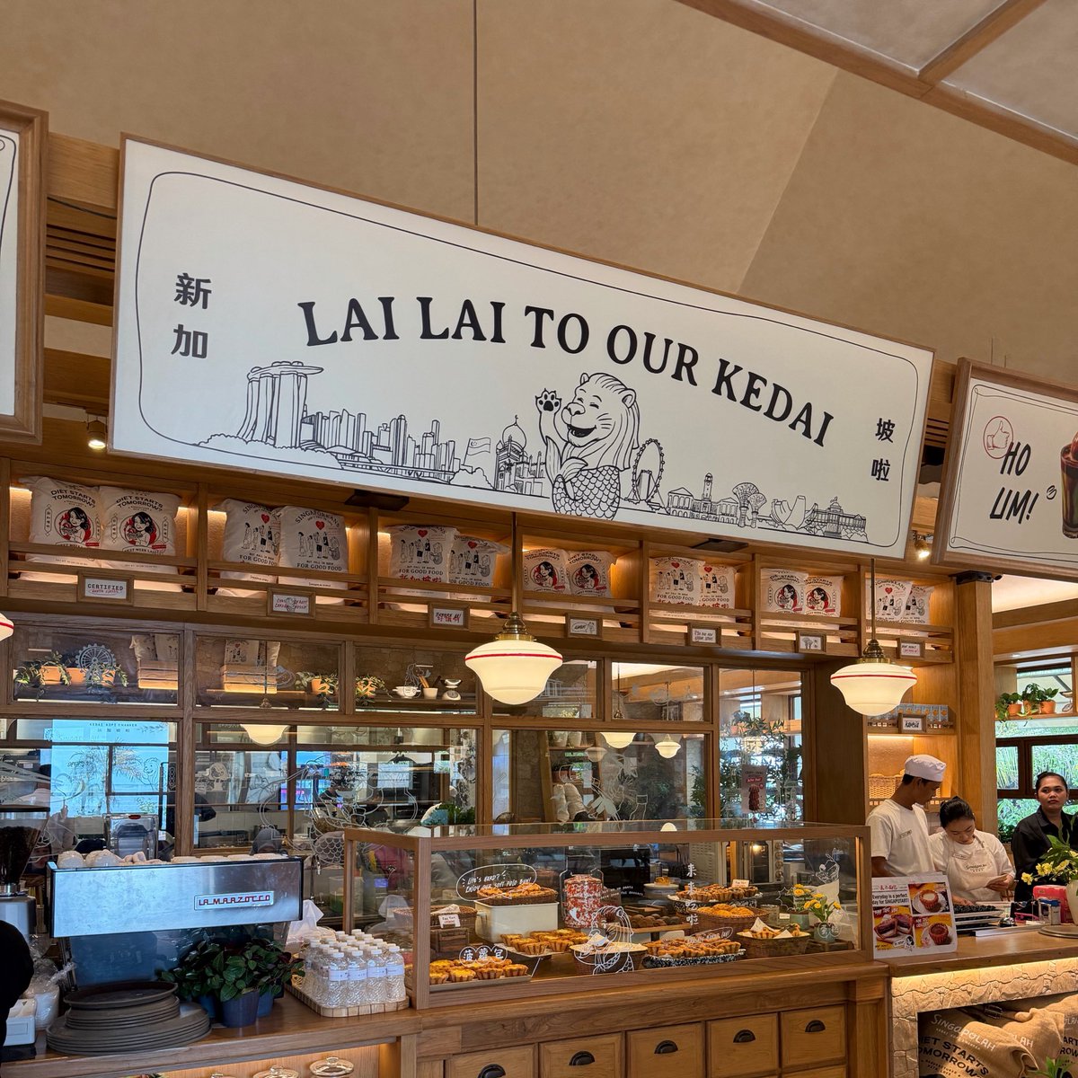 sunfloveds's tweet photo. 𐙚♡ out and about : jkt edition 𐙚♡

tried the viral kopitiam, Singapolah @ SCBD ✨ luckily no waiting list!

overall 8/10
best picks: egg tart, butter tteok (dubai pistachio) and thai milk tea 👀 https://t.co/RWXG0iw6cQ