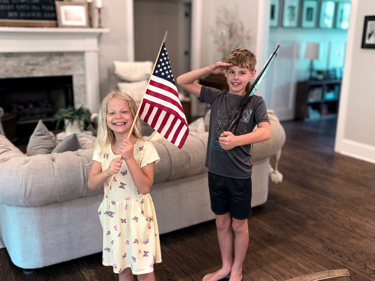 ScottAniol's tweet photo. Happy Memorial Day! https://t.co/HmoUU9AjcT