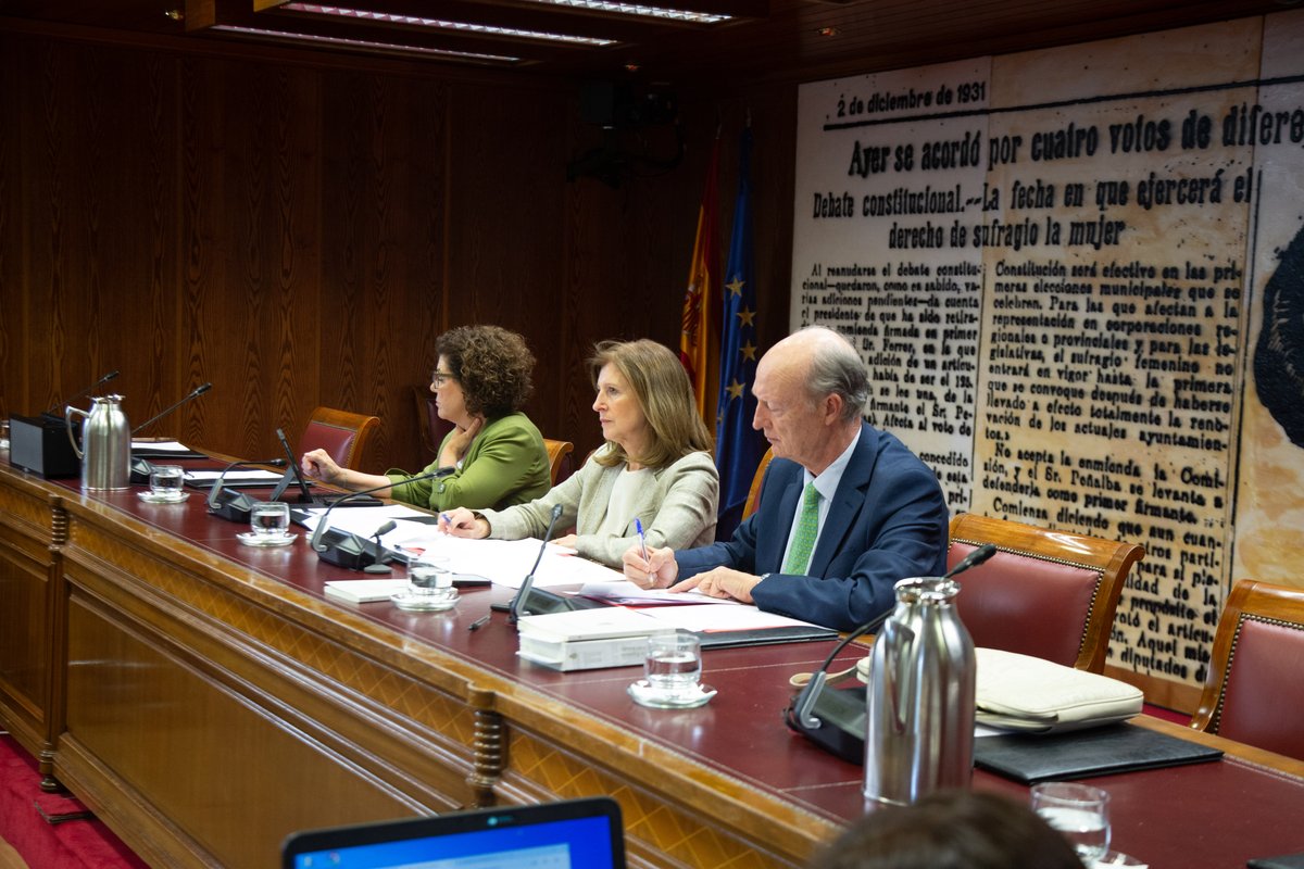 Senado de España tweet media