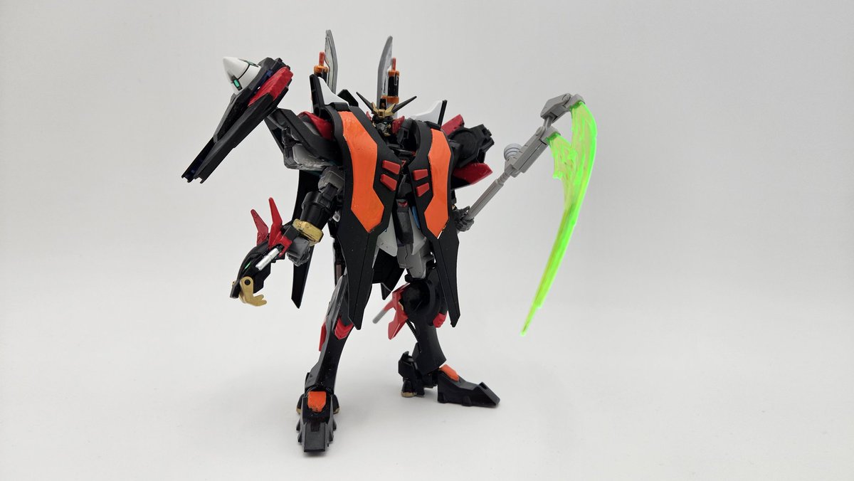 BuildUpHobby's tweet photo. Local Builder Amateurcreationz never stops with his build fighters customs, with a new upgrade for one of his older units!

  The sharp color contrast and horde of weapons makes this a deadly fighter on the field!

  Thanks for building with us! https://t.co/cJCV7aOp0N