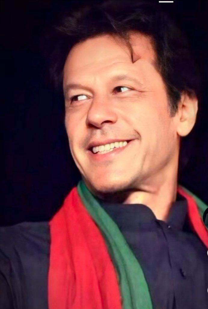 GQ_14_'s tweet photo. Raise your voice peacefully but fearlessly for Imran Khan. Every tweet, every post, and every stand for justice matters now more than ever.
#StopCrueltyAgainstKhan
@TeamiPians https://t.co/blMYMi09t5