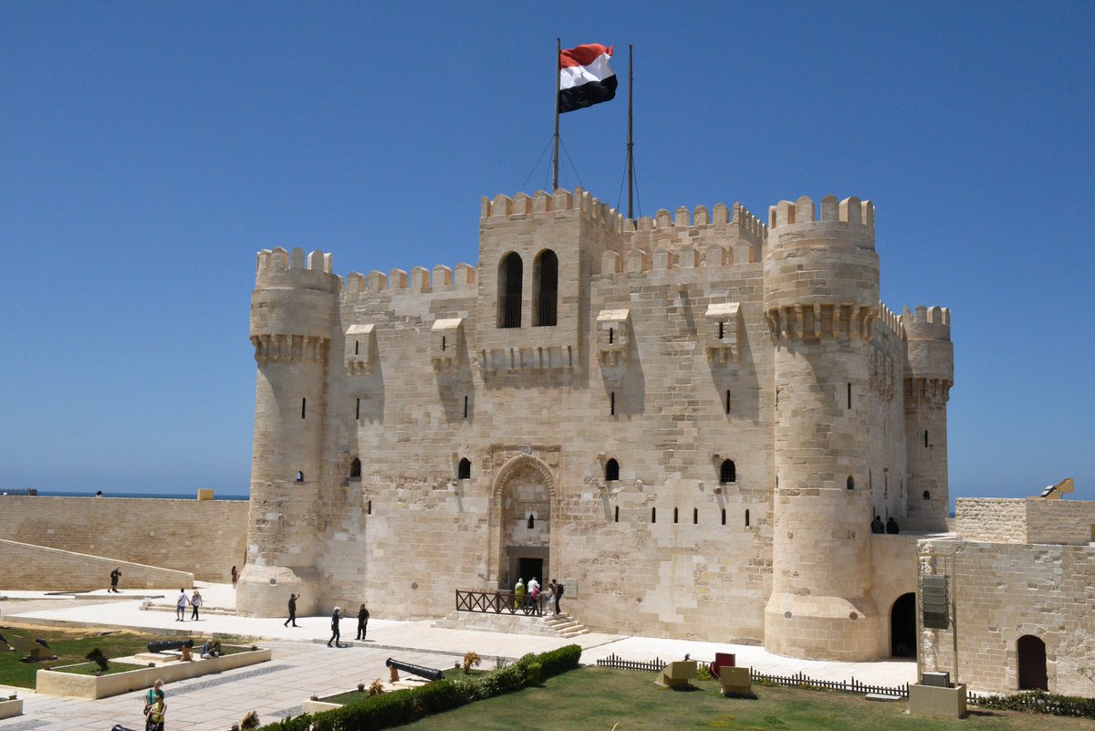 dhendrixe's tweet photo. Views of Alexandria from Qaitbay Citadel, a late 15th-century Mamluk fortress that was built just decades before the Ottoman conquered Egypt 
#alexandria #egypt https://t.co/n1PWHdQqpg