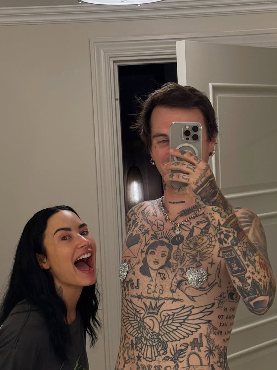 Demi Lovato Brasil tweet media