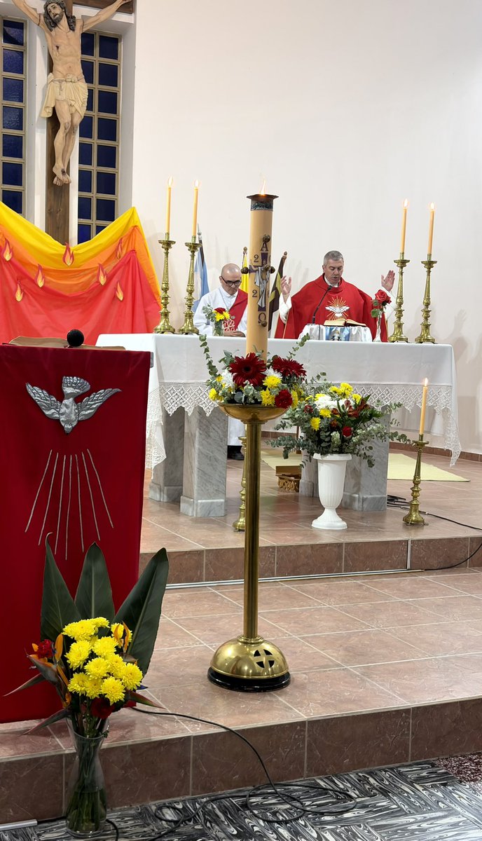 albertovsanchis's tweet photo. 🔥 ¡ celebrando PENTECOSTÉS ! 🔥 ¡ recibimos el Espíritu Santo ! ♥️ https://t.co/hCwO5qiBox