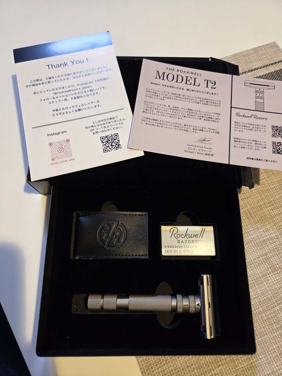 ParablessNo2's tweet photo. 決算賞与がでたのでお高めの両刃カミソリ🪒をゲットしましたわ。🤔
クラシックシェービングの沼へようこそ！

#rockwellrazors #ロックウェルレイザー https://t.co/sxX4oKiKYZ