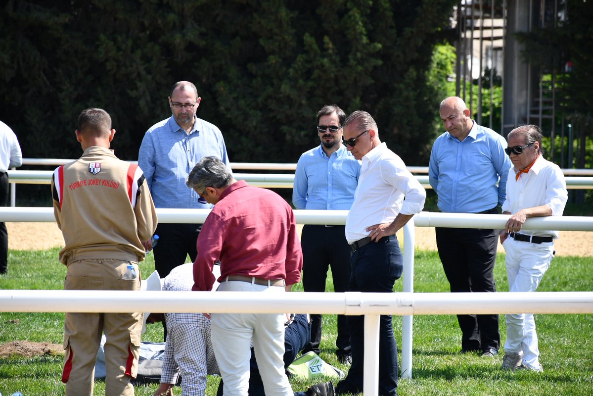 HipodromSever tweet media