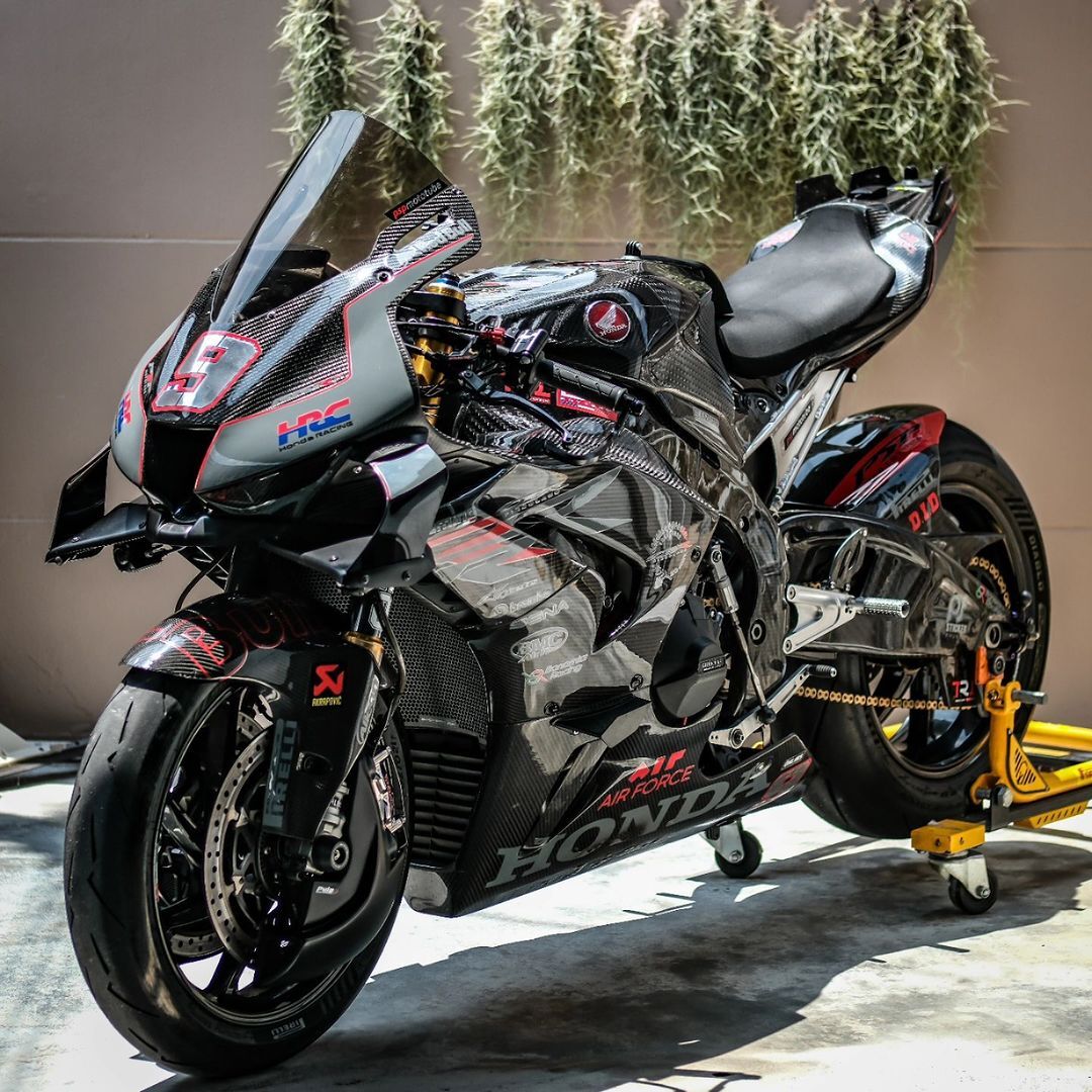 Motorcycles & More tweet media