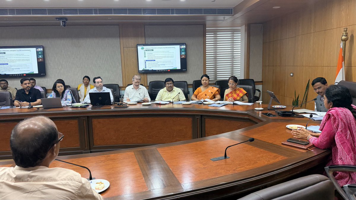 SLNAAssam's tweet photo. The SLSC meeting for approval of the Annual Action Plan (AAP) 2026–27 under WDC-PMKSY 2.0 amounting to Rs.102.39388 Crore was held today on 25.05.2026 under the chairmanship of the @CSAssam_ 
@DoLR_MoRD @CMOfficeAssam 

#slsc #wdcpmksy #watershed #review https://t.co/DrBdkNWDUD