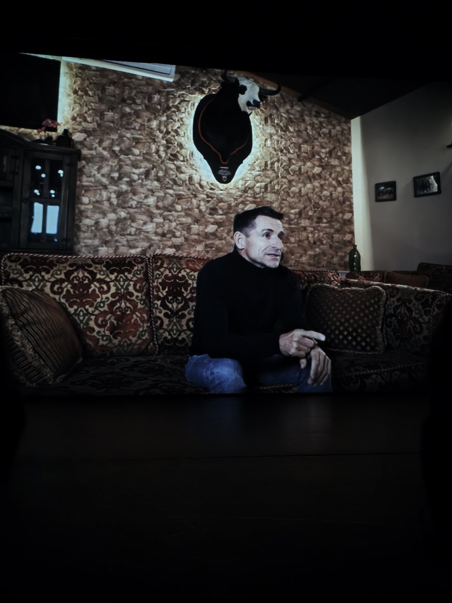 PSOEArganda's tweet photo. 🎬 Ayer acudimos a la proyección del documental sobre “El Peque”, el argandeño que se ha convertido en una auténtica leyenda del mundo del recorte.

Una historia de esfuerzo y dedicación que pone en valor el talento de nuestra gente. ¡Enhorabuena por este merecido reconocimiento! https://t.co/5HwmSzmGgq