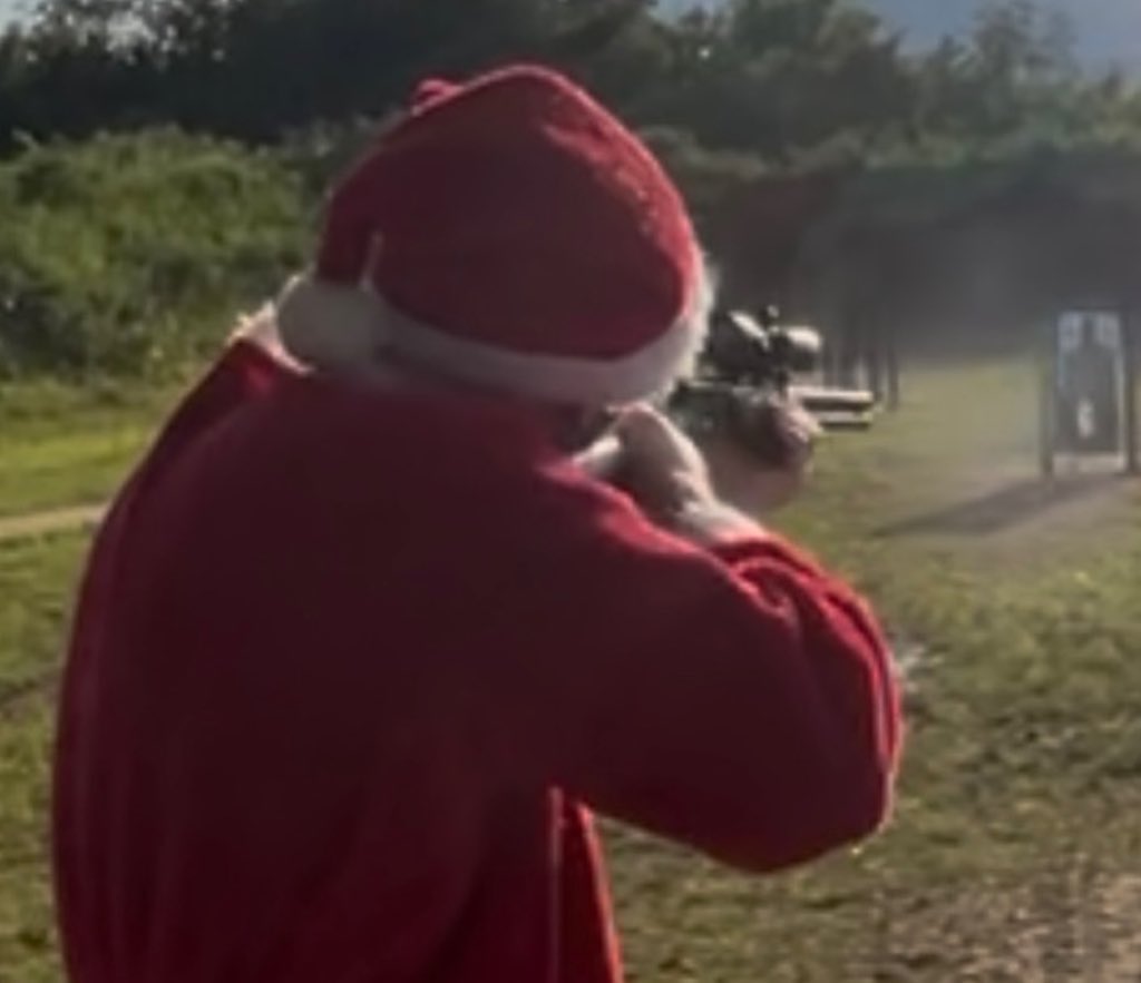 Santa Decides tweet media