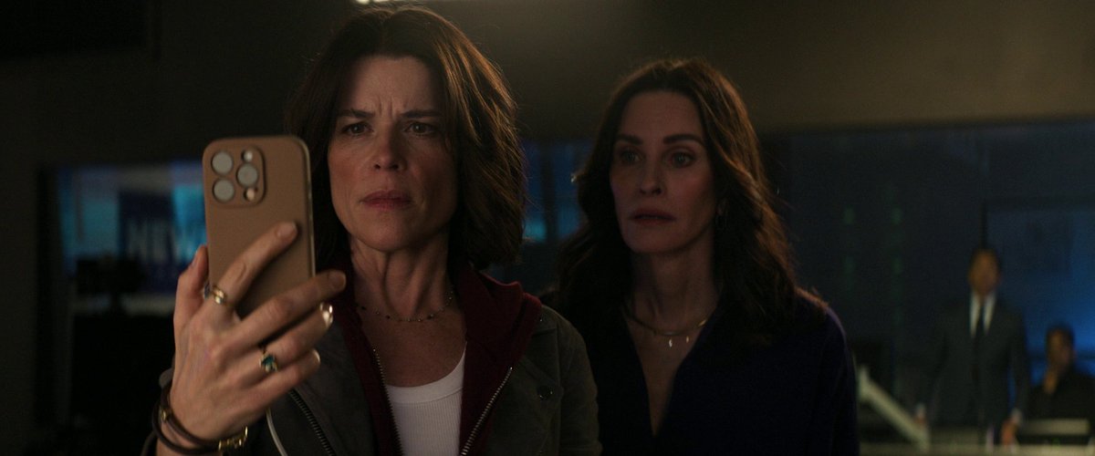 hellholehorror's tweet photo. Scream 7 (2026)
I actually liked the intro, it captured the magic of the original but then it just descended into forgettable nothing. It’s not worse than part 6 but it is equally pointless. The exposition and dull characters are what make it pointless.
https://t.co/wjRgxqF7eV https://t.co/qii6sodPrd