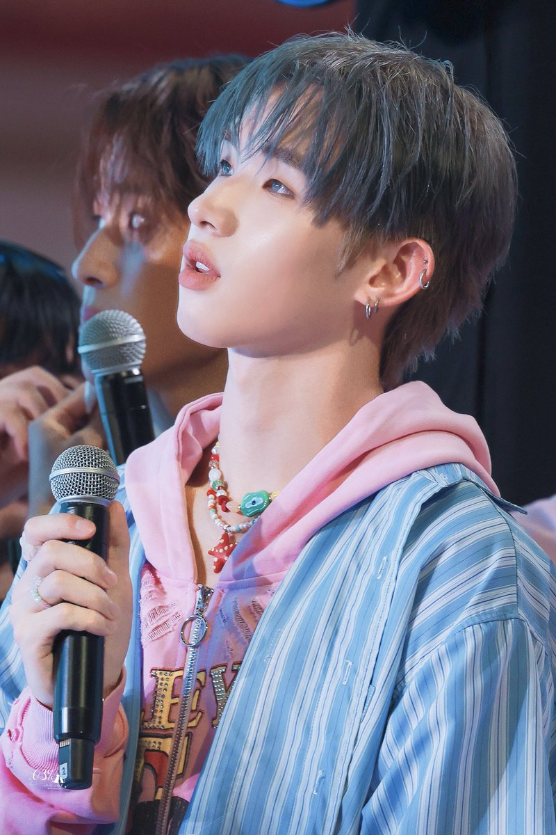 𝟎𝟑%♡ tweet media