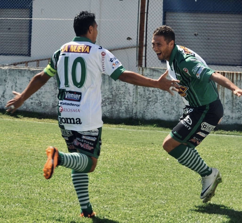 SDFcanch's tweet photo. 📸 Acassuso 1 - 2 Nueva Chicago | B Metropolitana 2014 https://t.co/TN9atEVfZd