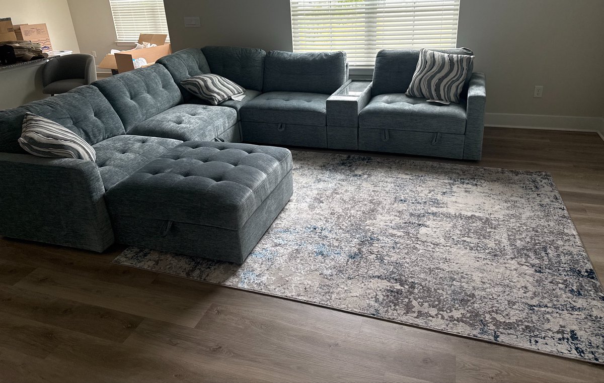 GoatGeezy's tweet photo. Took a week off to start moving into a new place. Super excited to be moving out and ready for the new year. 

I can’t wait to reveal some of the cool stuff that I been working on! Stay tuned for updates👀 https://t.co/0W2nivOyke