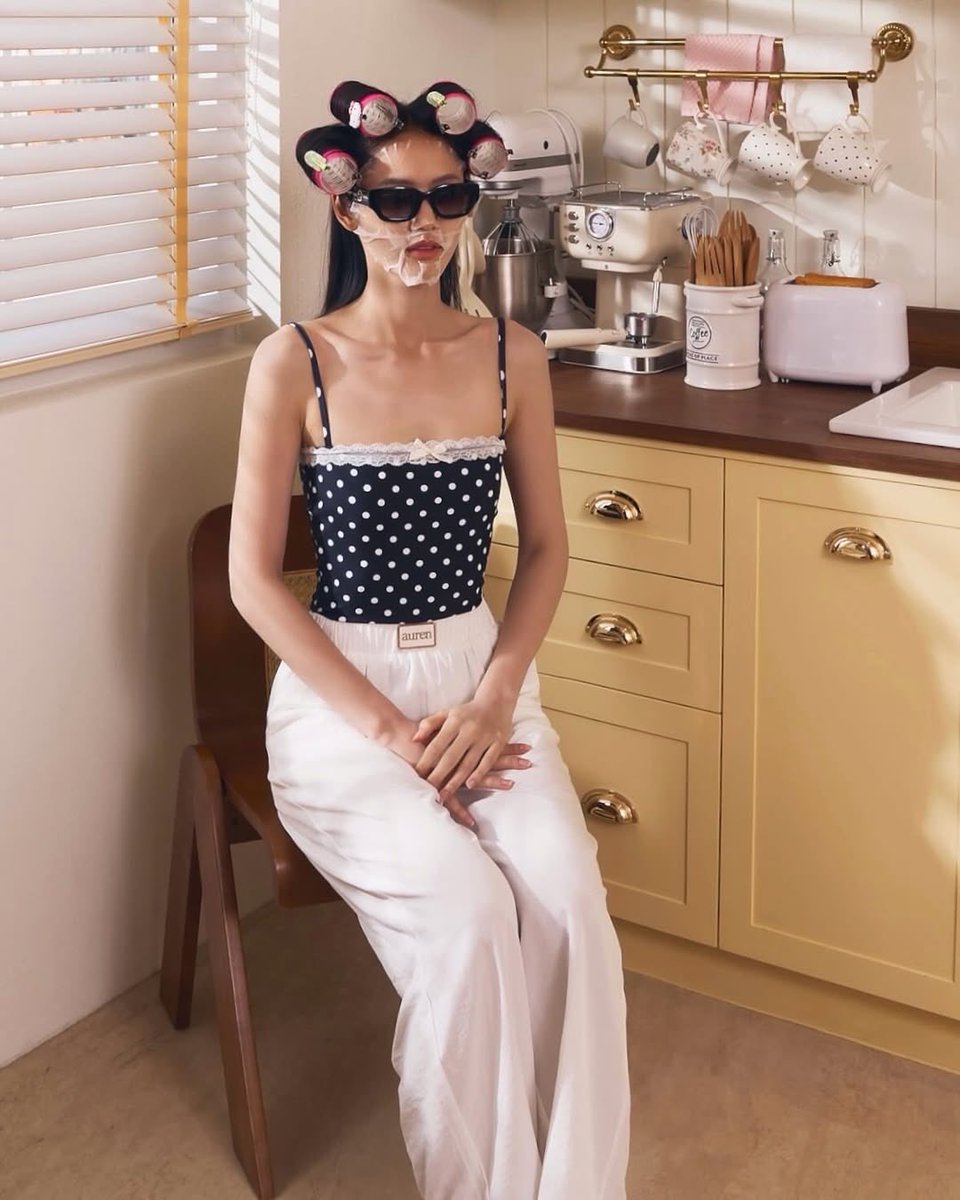 X_jinooo's tweet photo. I often wonder how I ended up falling for such an interesting person 🤣 It’s absolutely fascinating.

#AurenBeachwearCo #AurenOnYou #SweetWithHeat 
#LMlookmhee https://t.co/Go9pANpELp