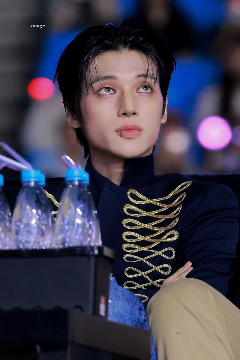 𝙔𝙤𝙪𝙣𝙜.. tweet media