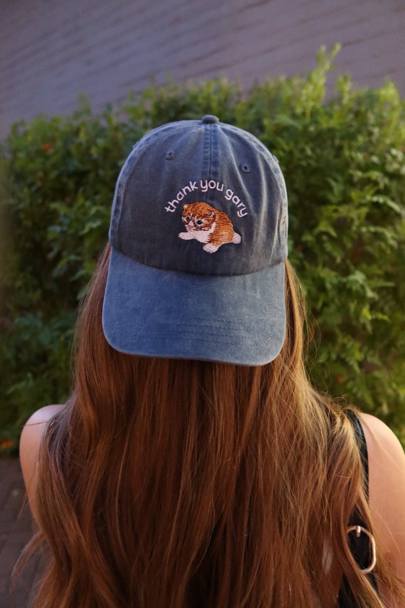 thankyougarySTR's tweet photo. • navy hats sold out • thank you gary •⩊• https://t.co/JtZXDhqbm9