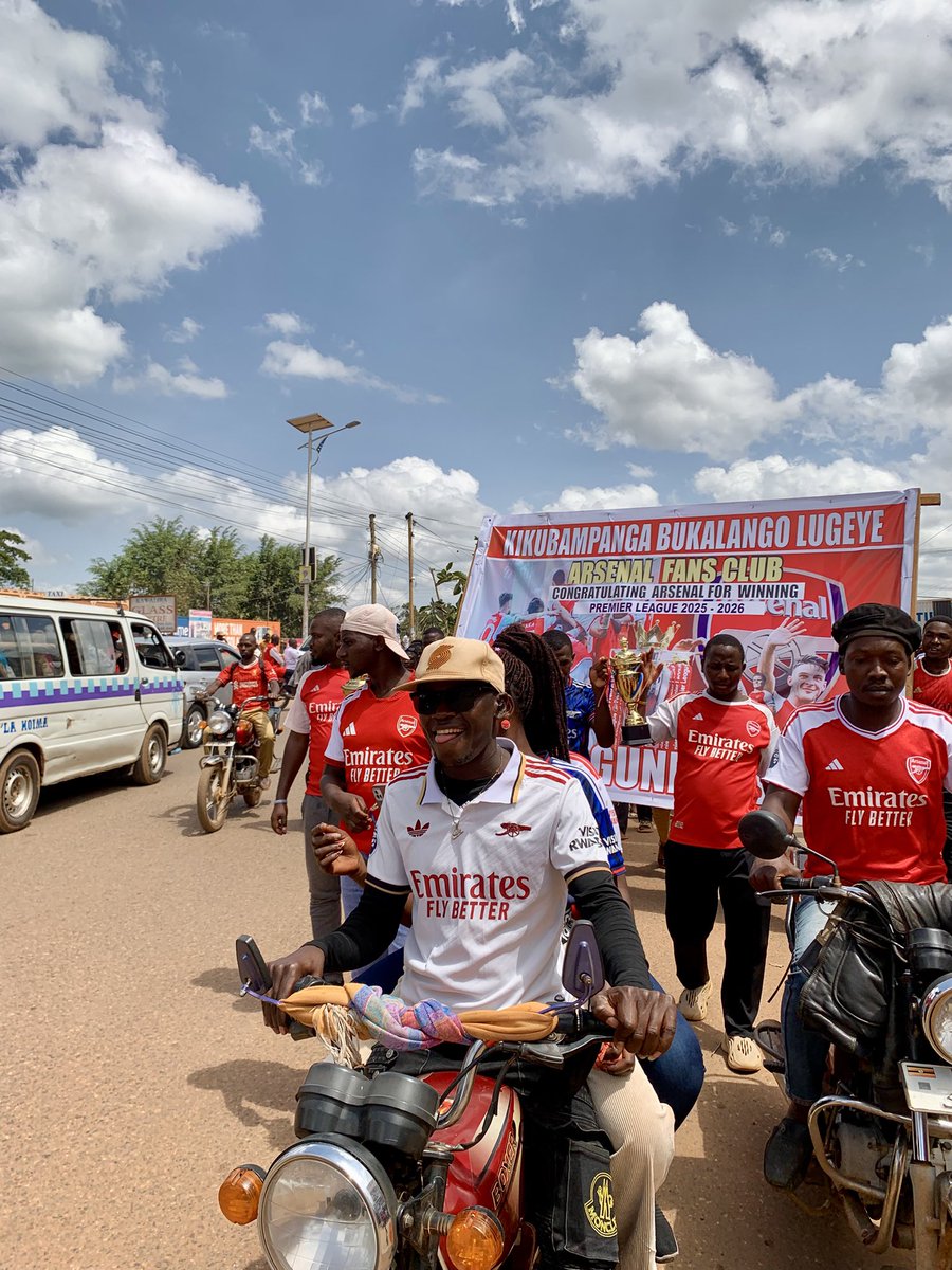 ndamis_'s tweet photo. The first order of business for the new @Parliament_Ug should be amending the Protection of Sovereignty Act to cover the shenanigans of @Arsenal fans in Uganda that we have witnessed over the past week. https://t.co/Oa9HRjqpYL