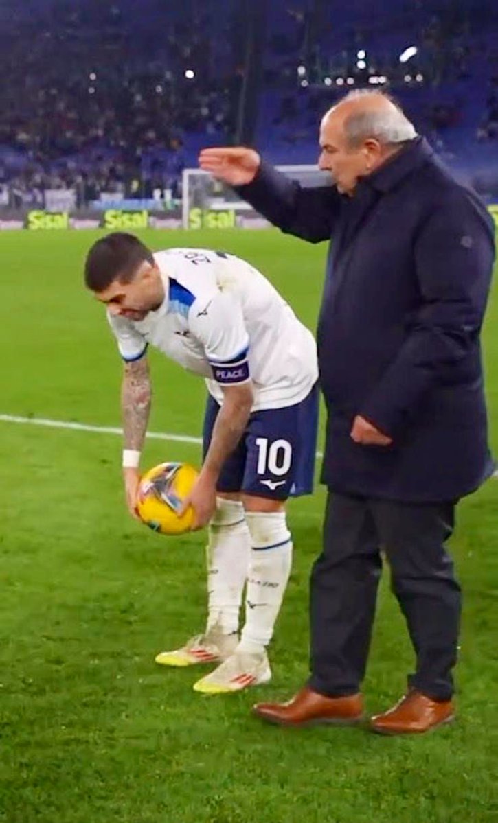 Meanwhile 🦅 🇮🇹 🪖 tweet media
