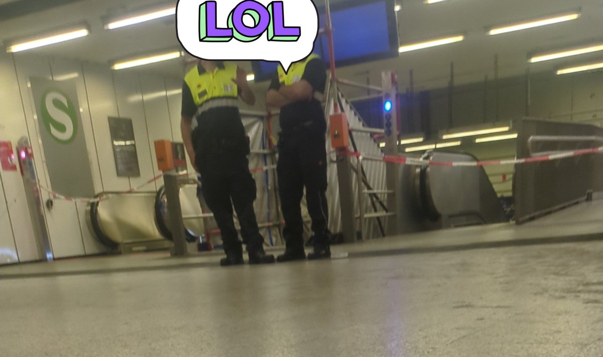 0rangeorchid's tweet photo. @SBahn_Stuttgart https://t.co/PIkIAsblhs