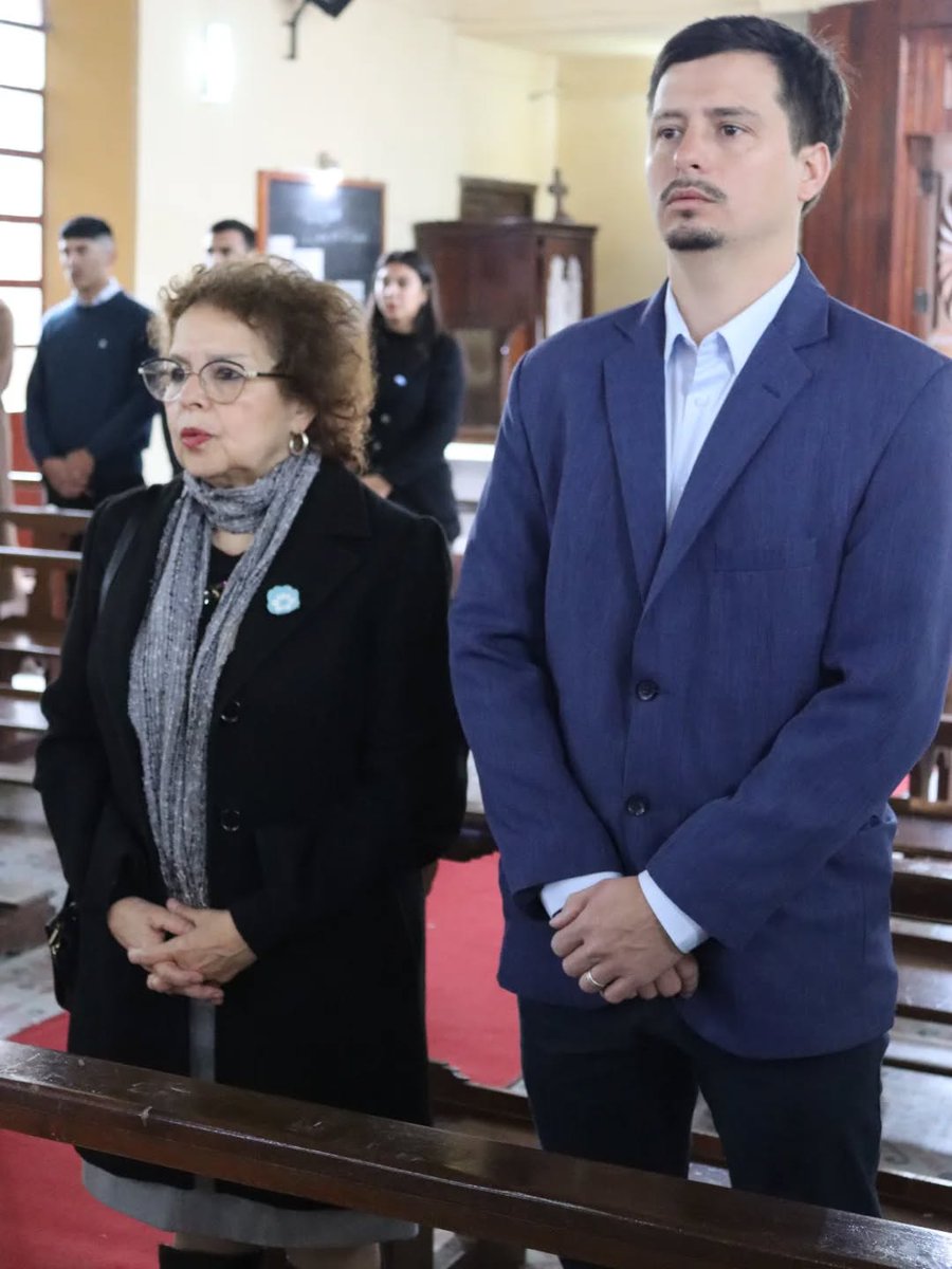 gcastanedaok's tweet photo. Participamos del tradicional Te Deum por el 216° aniversario de la Revolución de Mayo, realizado en la Parroquia Nuestra Señora del Rosario, junto a concejales del Partido Justicialista y dirigentes de Monte Caseros.

¡Viva la Patria! 🇦🇷 https://t.co/SkW5742sj5