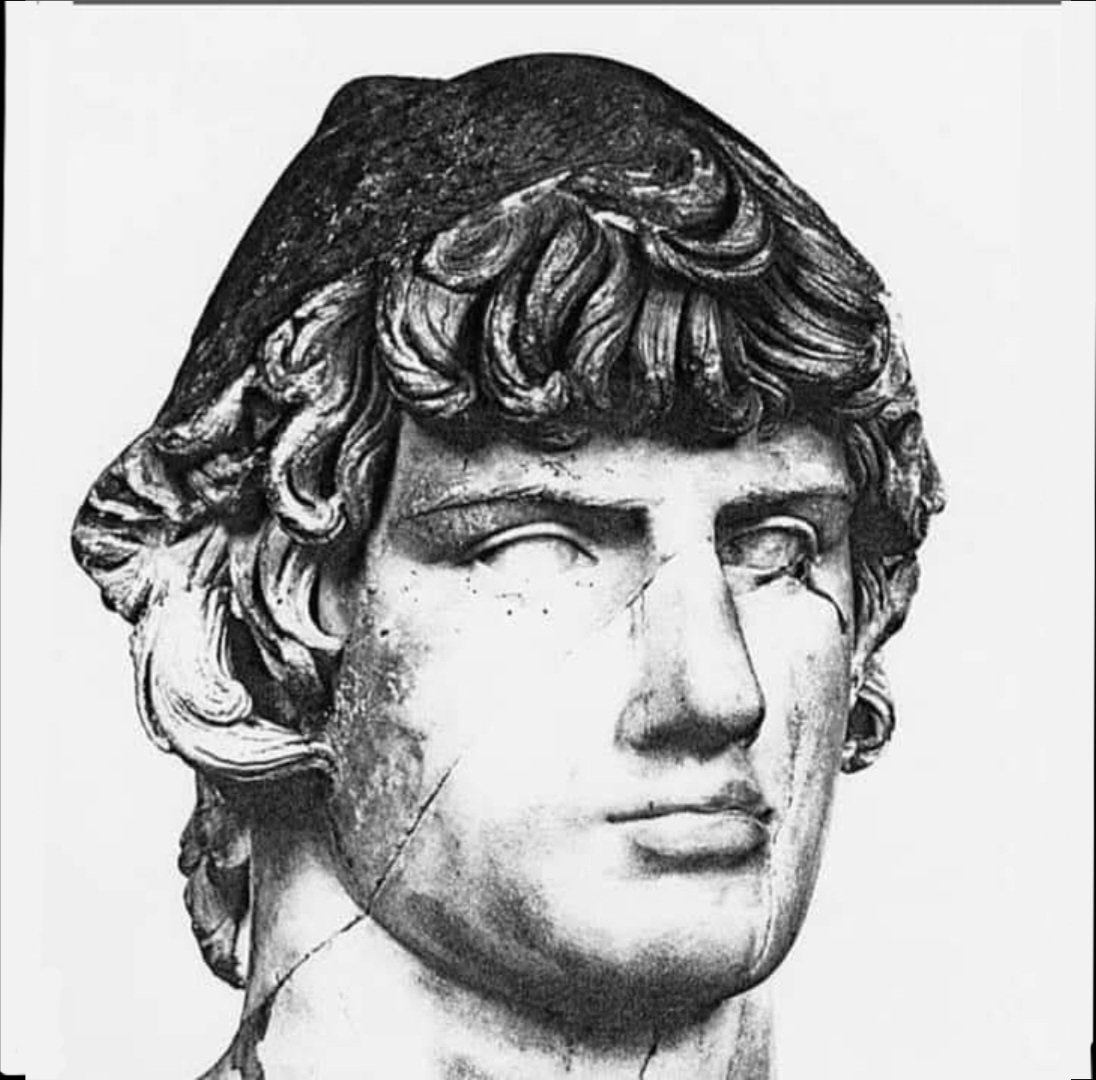 antinousgaygod's tweet photo. 🪷 In May, during commemoration of the Sacred #BullHunt, we celebrate #Antinous with #Mithras. The great god Mithras bestows his blessing upon #Antinoos, who is illuminated with rays of shining light, becoming as one with the unconquered sun, becoming the bull-slayer, the savior of us all. Full text: https://t.co/qILVS099NU Art by @AntoniusSubia 🪷