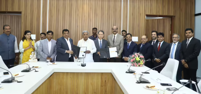 ETAuto's tweet photo. 🚗Toyota signs MoU with Karnataka govt to set up 300-acre technology, manufacturing hub near Bengaluru🚗
Read at:
https://t.co/4AltYstsNa
@Toyota_India
#Toyota #Karnatakagovernment #TKMBizintelHub #Bengaluru #mobilitytechnologies https://t.co/h8dOoS0P6y