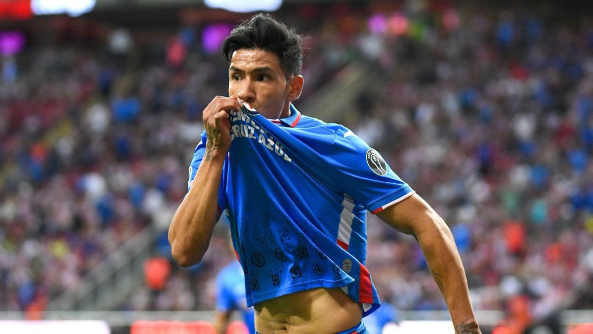 EdgarWallaze's tweet photo. Antuna más azul que Raúl Cardenas 🩵🩵🩵 https://t.co/cY9TsIWGof