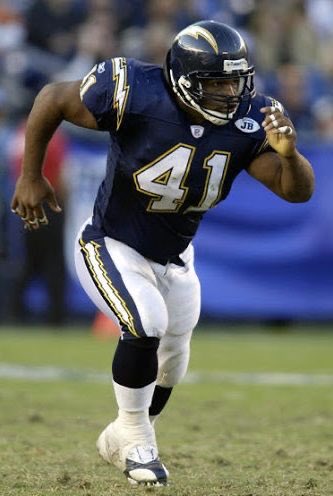 GoDogs64015451's tweet photo. @VinnysCorner1 Any back, behind this guy the real deal Lorenzo Neal https://t.co/ddCXTPPu5a