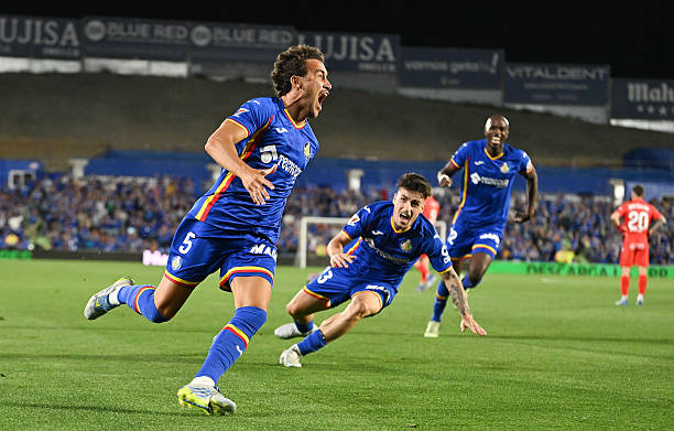 GetafeCF_Off's tweet photo. 🤔 ¿Sabemos si hubo contacto? @adrianlisoo https://t.co/Oqv1CoMnfz