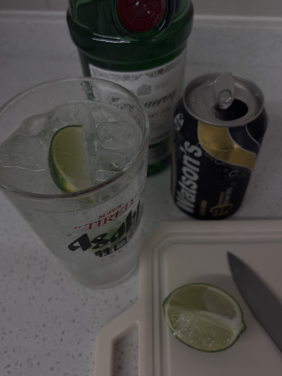 Rum0829's tweet photo. 人是干不赢酒的… https://t.co/wGNINJ8XlD